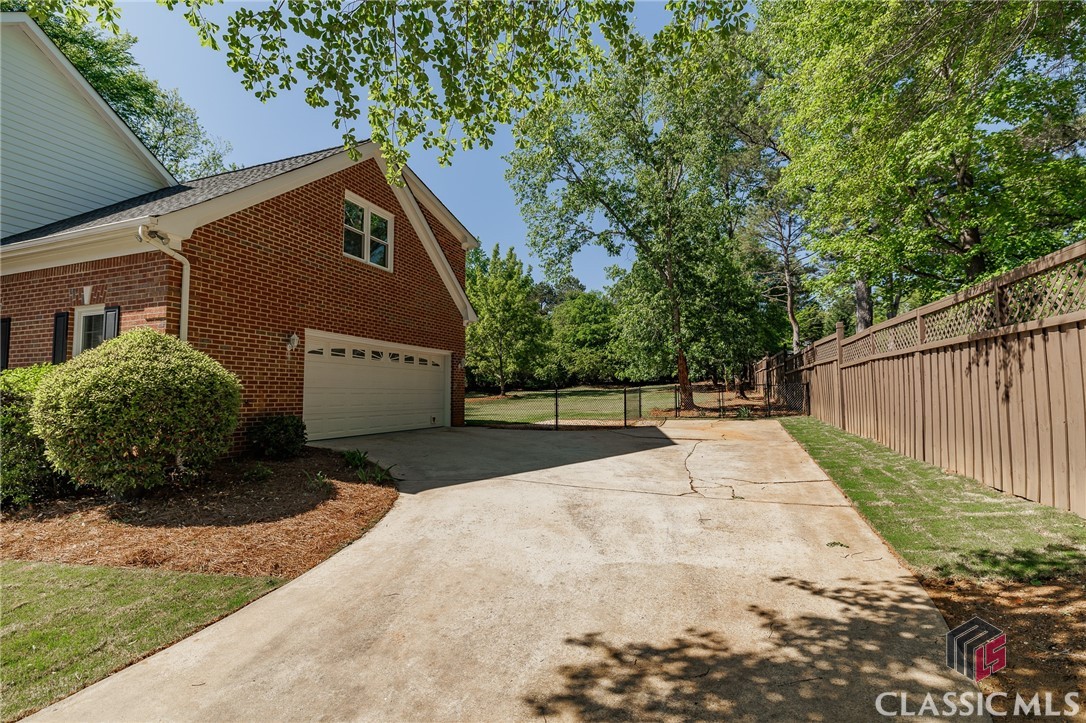 1181 Chaddwyck Drive