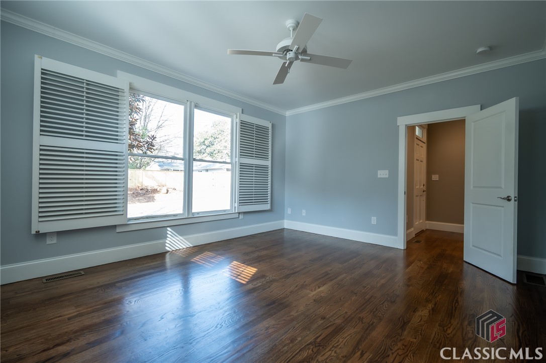 215 Chapman Place