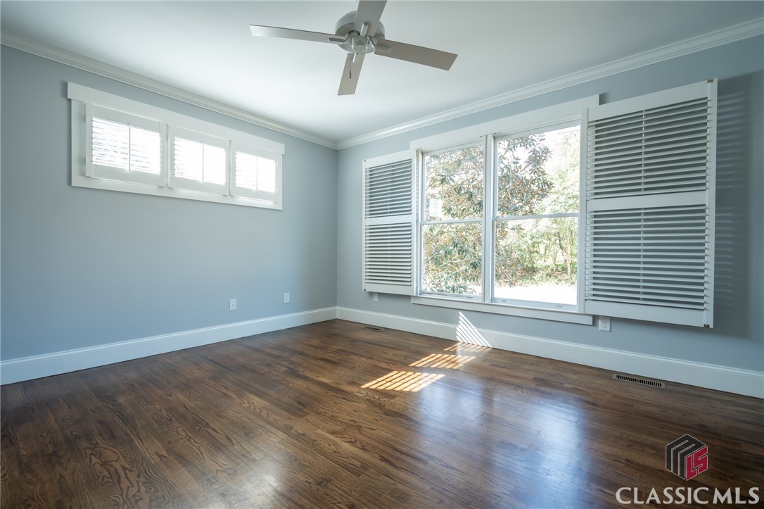 215 Chapman Place