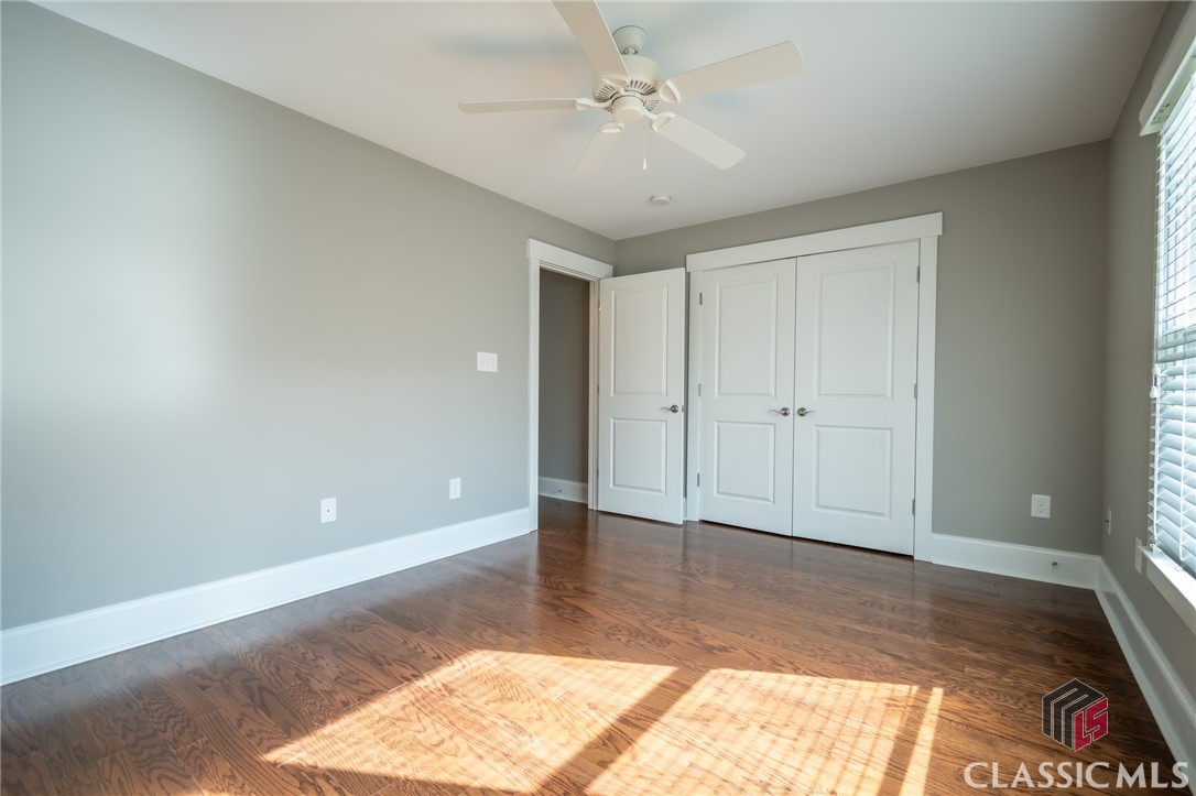 215 Chapman Place