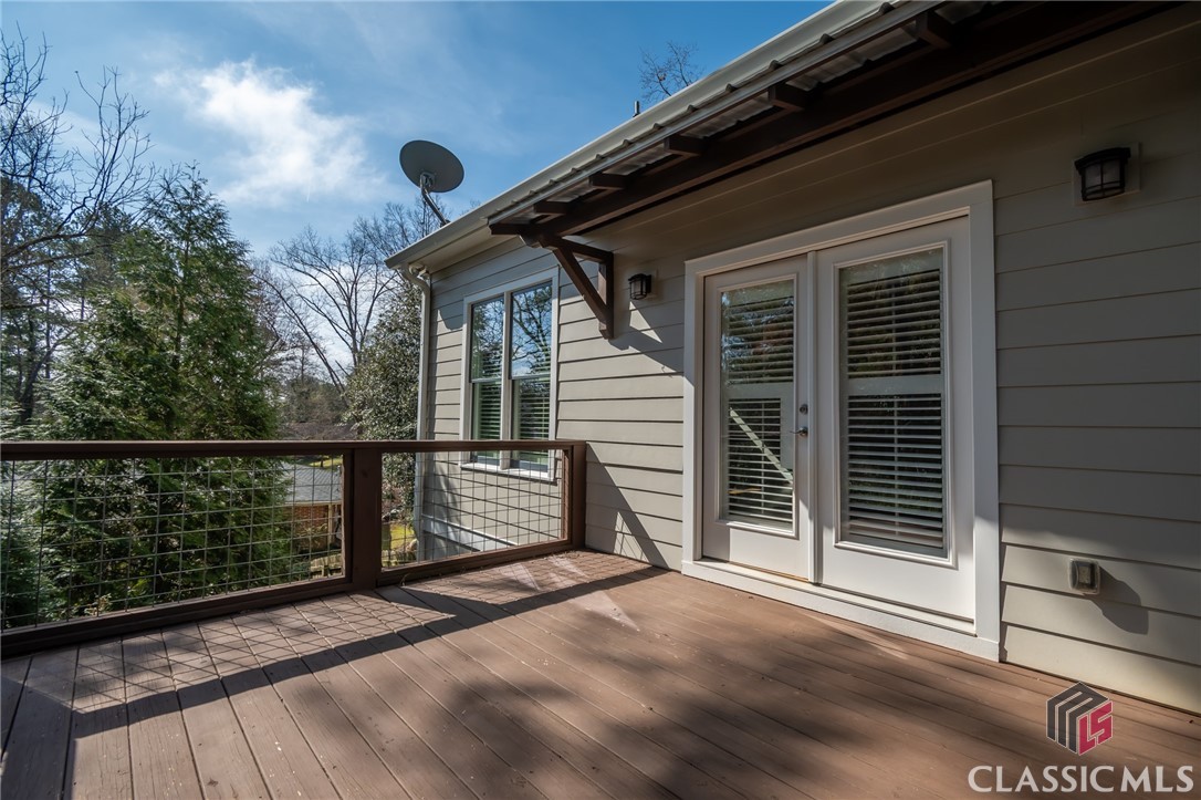 215 Chapman Place