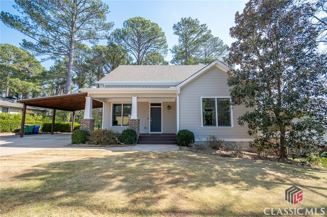 215 Chapman Place