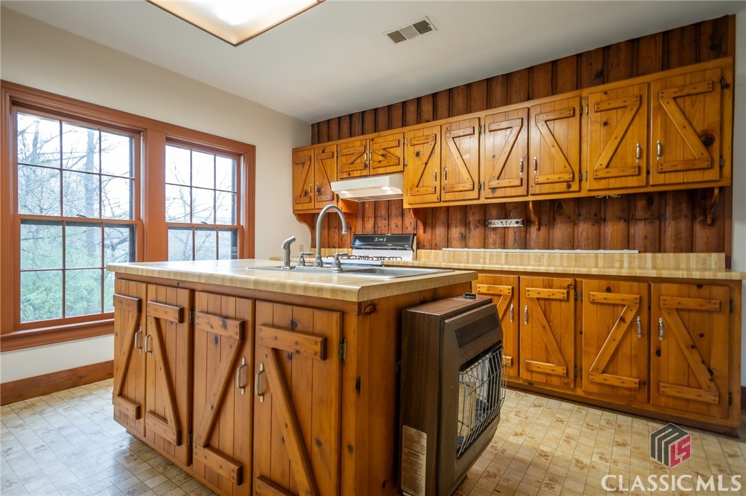 4986 Highway 29 N