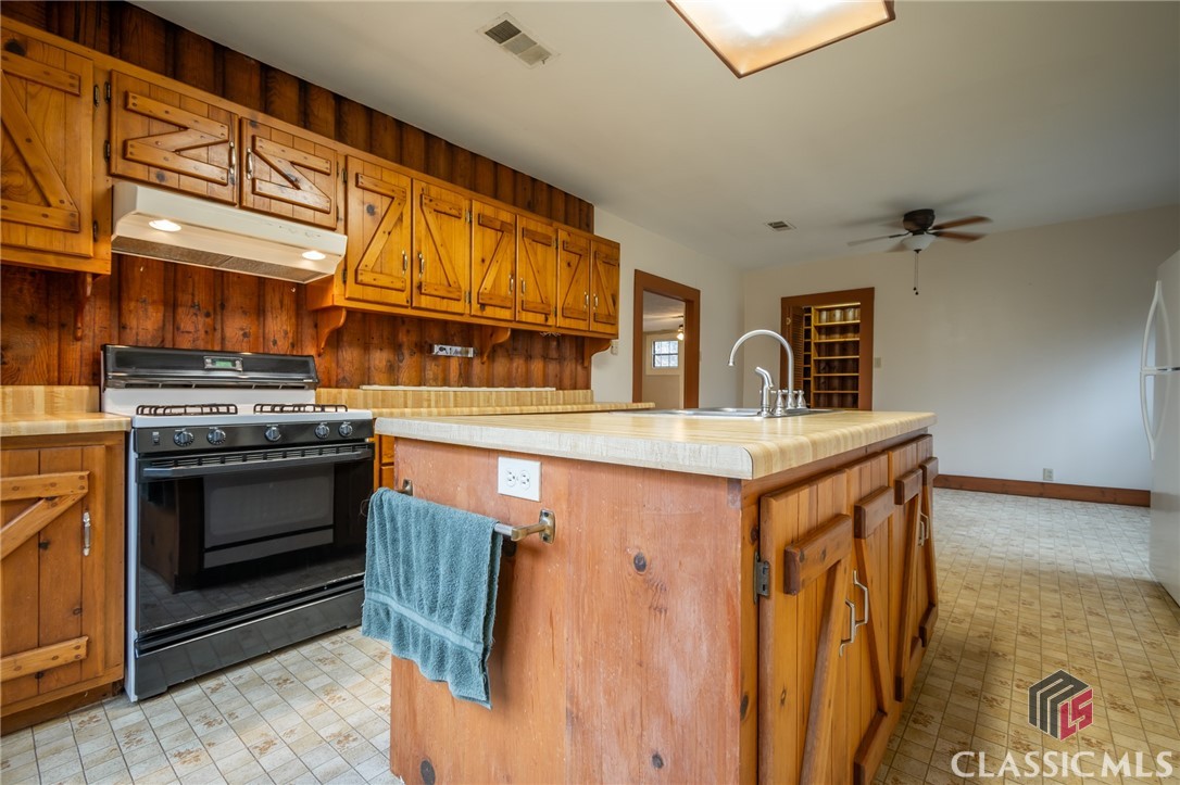 4986 Highway 29 N