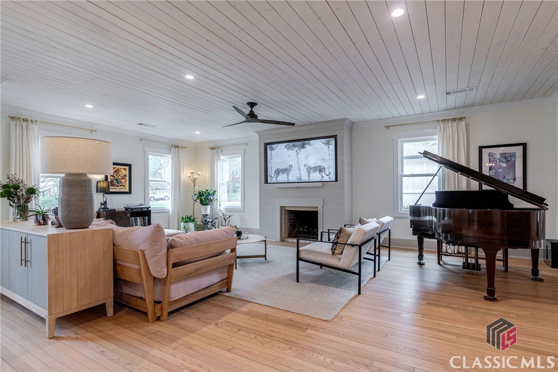 169 Fortson Circle