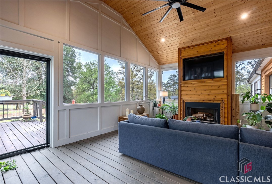 169 Fortson Circle