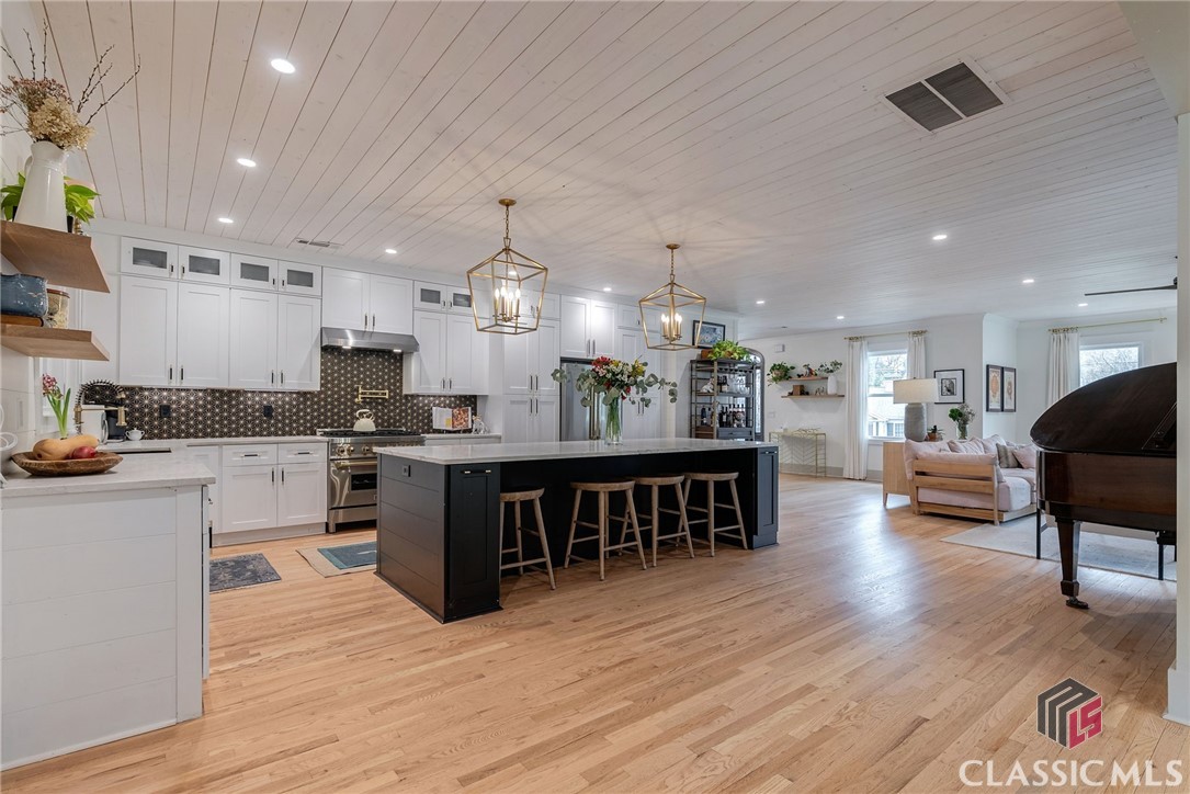 169 Fortson Circle