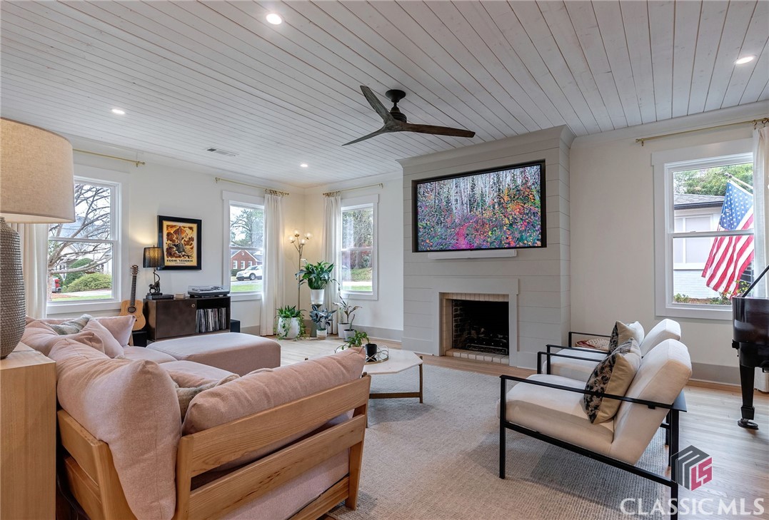 169 Fortson Circle