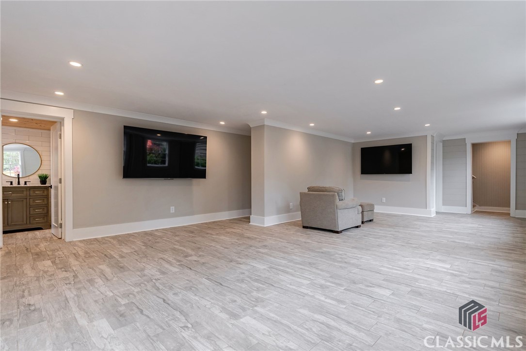 169 Fortson Circle