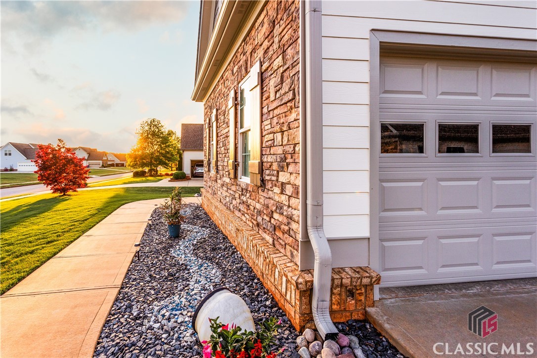 6276 Whitlow Creek Drive