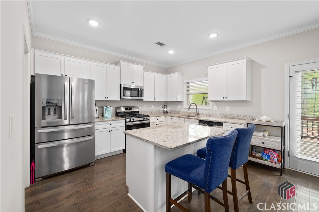 704 Mimosa Way