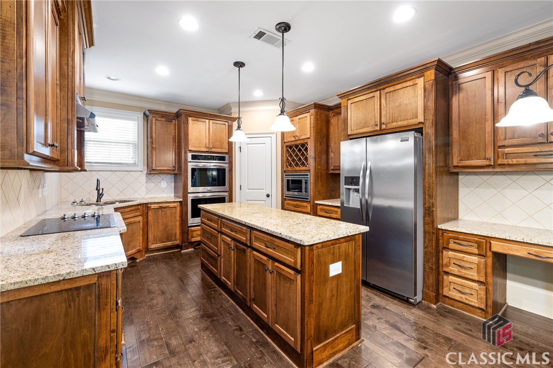 1648 Turtle Pond Drive