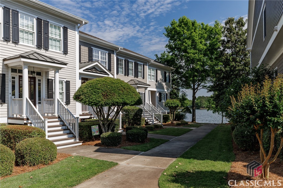 175 Lakeview Drive 110