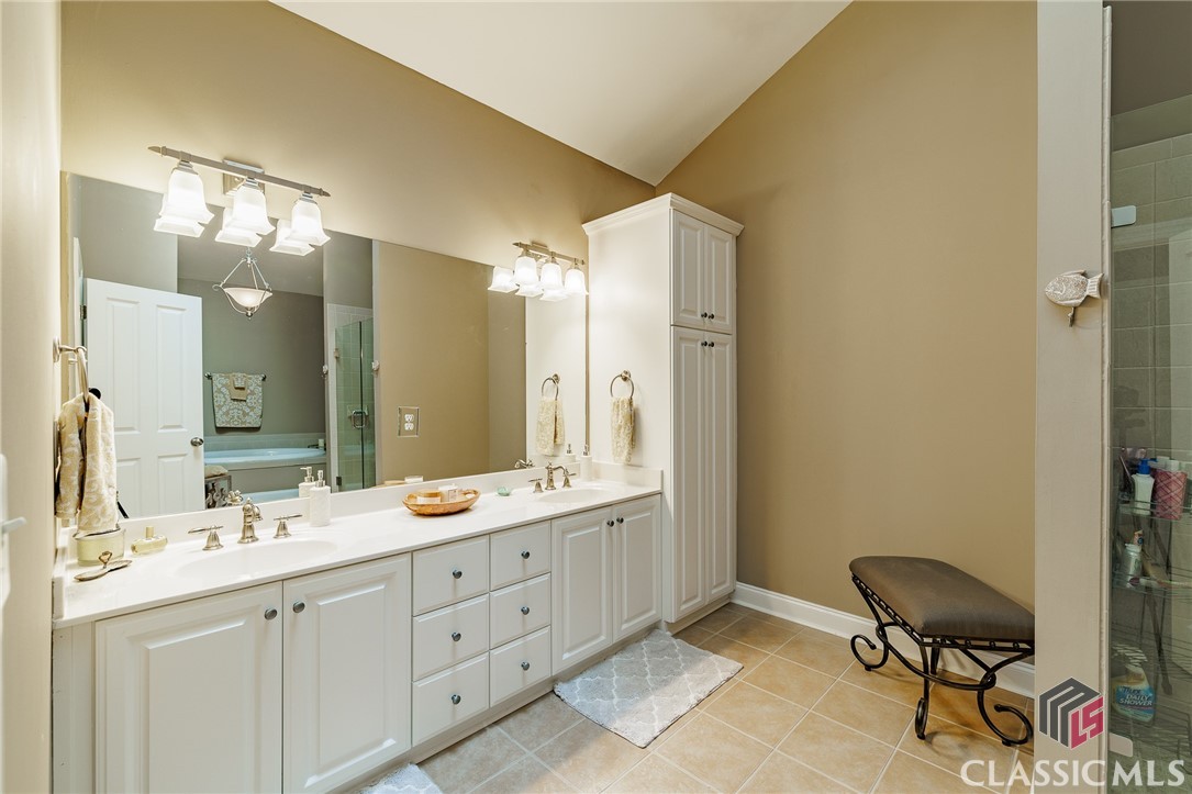 175 Lakeview Drive 110