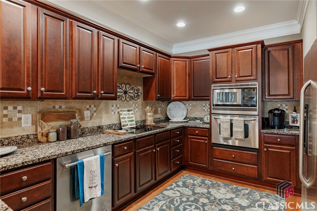 175 Lakeview Drive 110