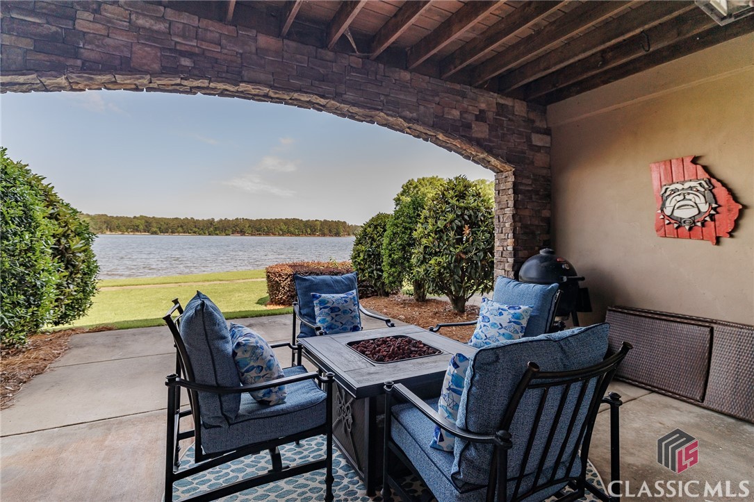 175 Lakeview Drive 110