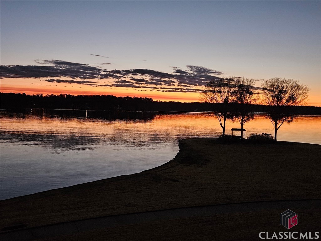 175 Lakeview Drive 110