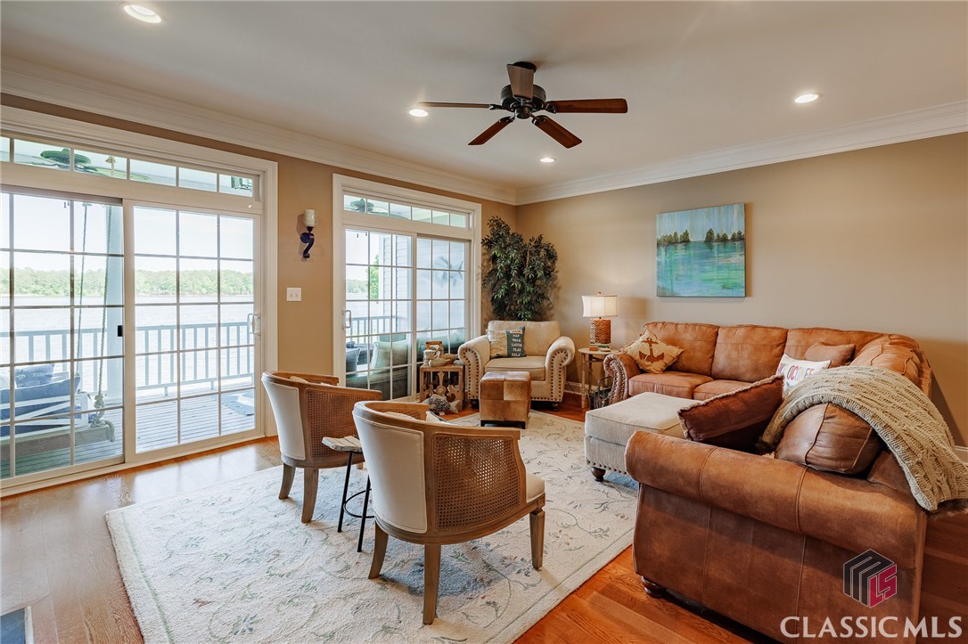 175 Lakeview Drive 110