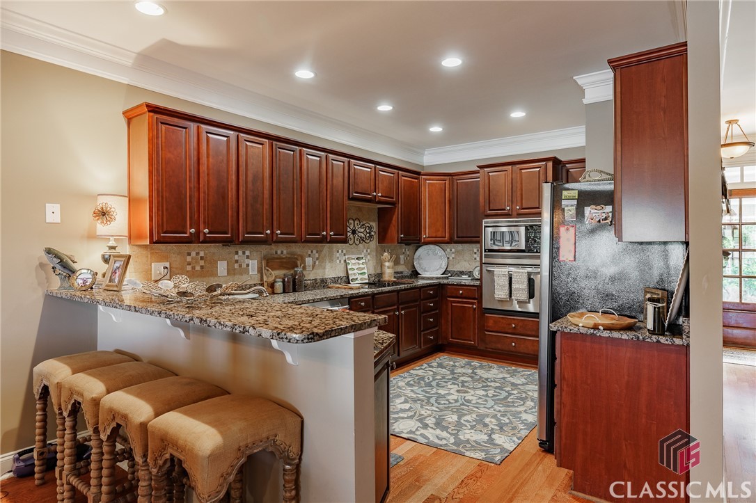 175 Lakeview Drive 110