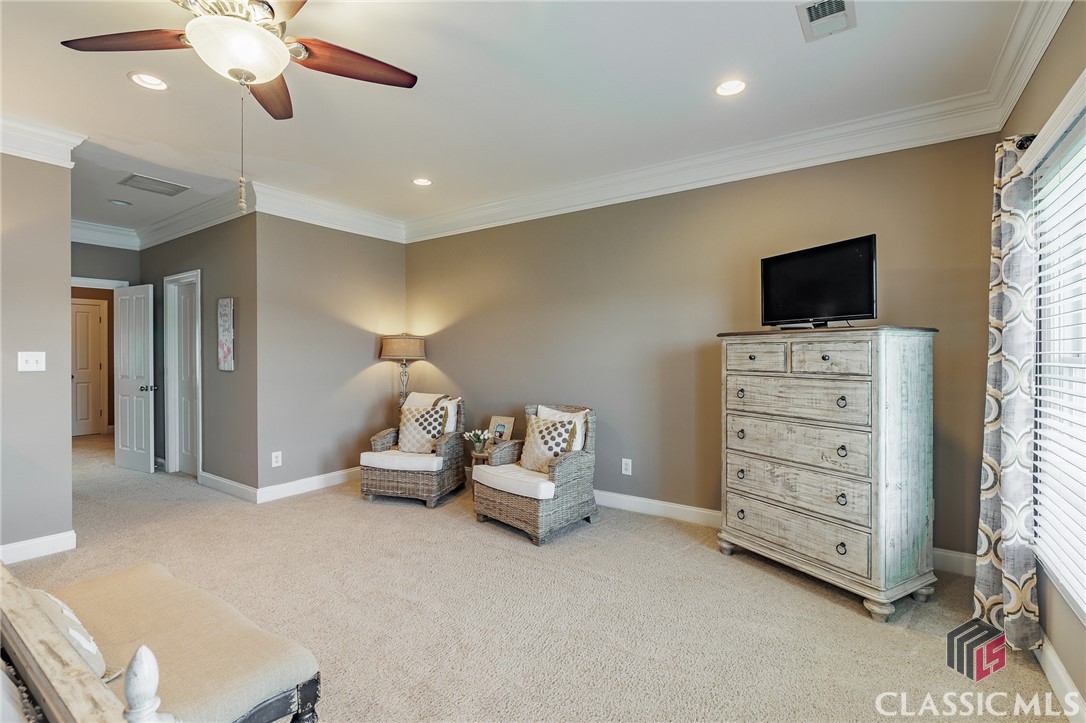 175 Lakeview Drive 110