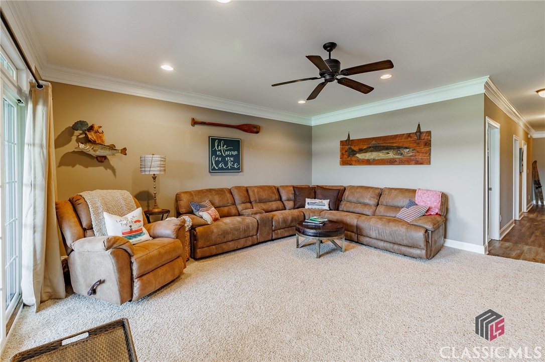 175 Lakeview Drive 110