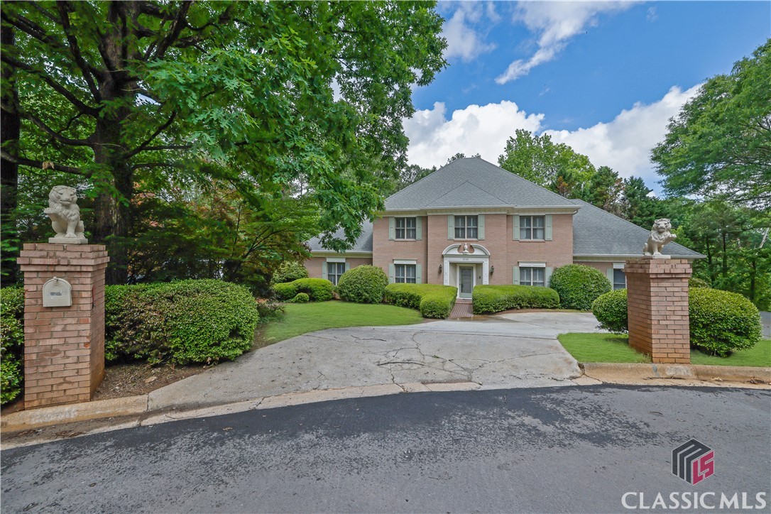 2795 Hawthorne Drive