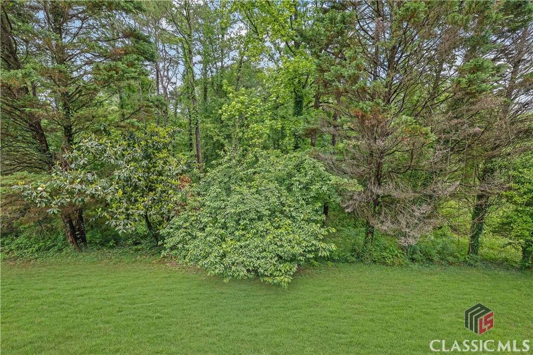 2795 Hawthorne Drive