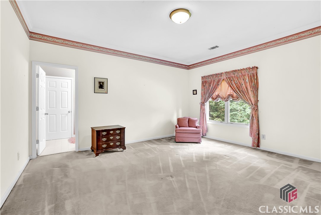 2795 Hawthorne Drive