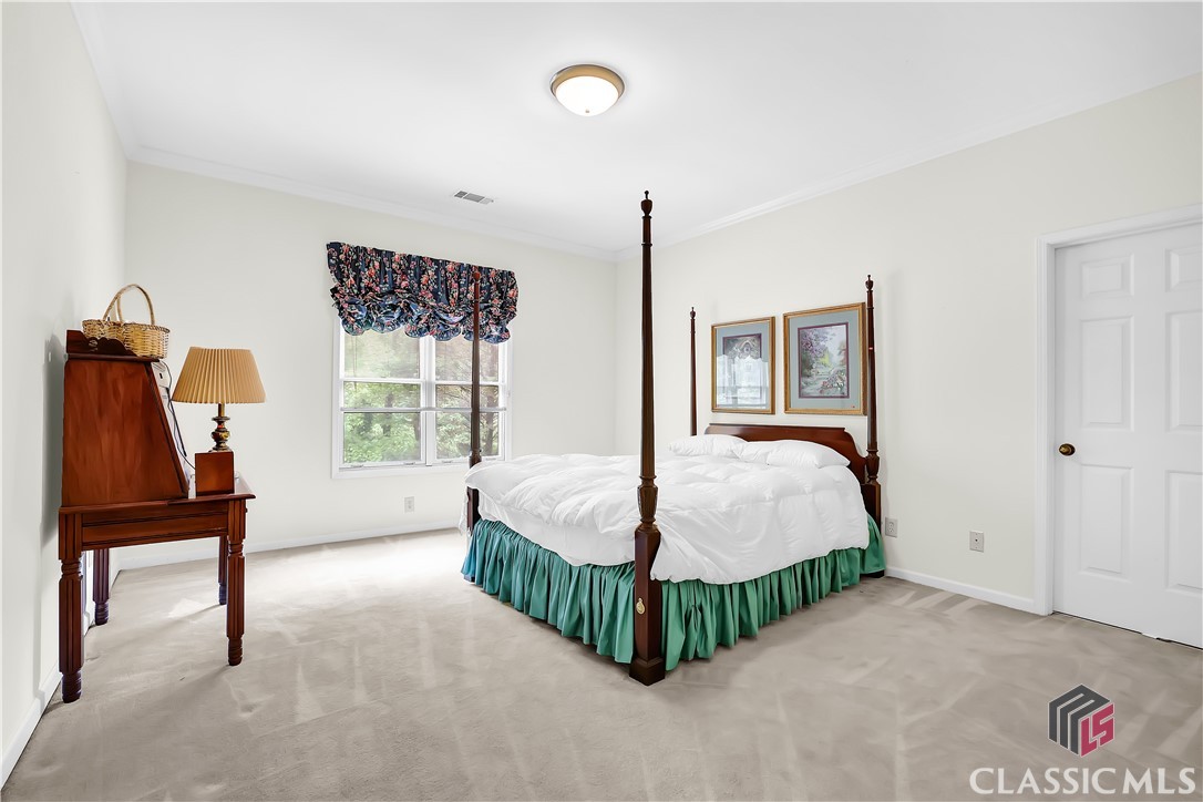 2795 Hawthorne Drive