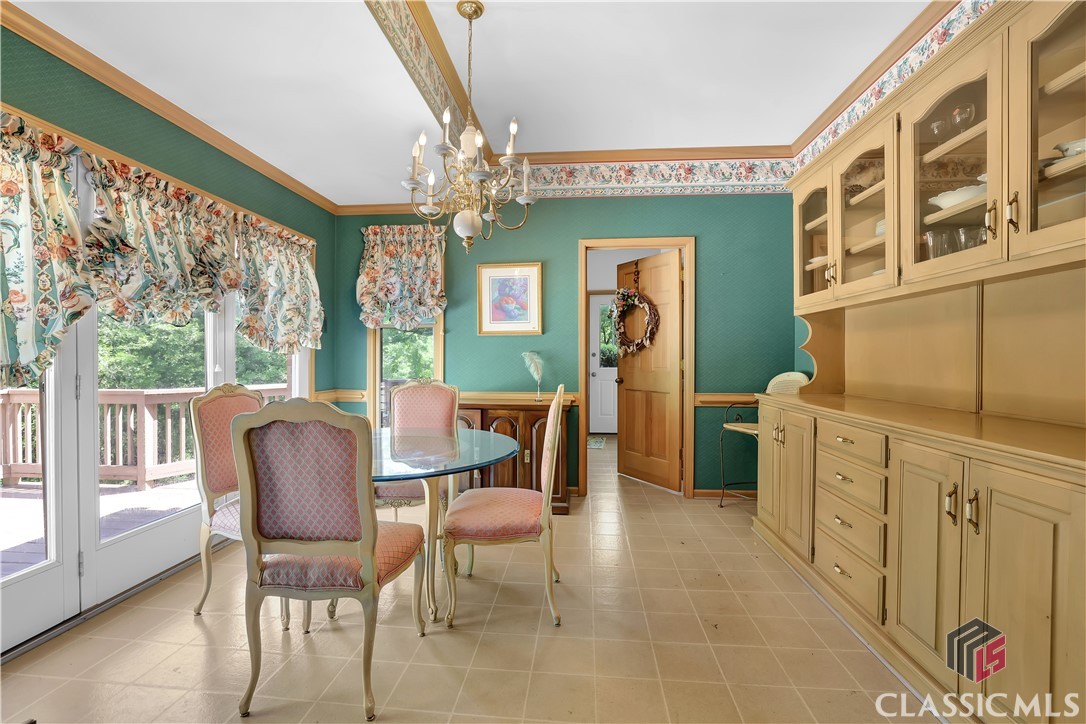 2795 Hawthorne Drive