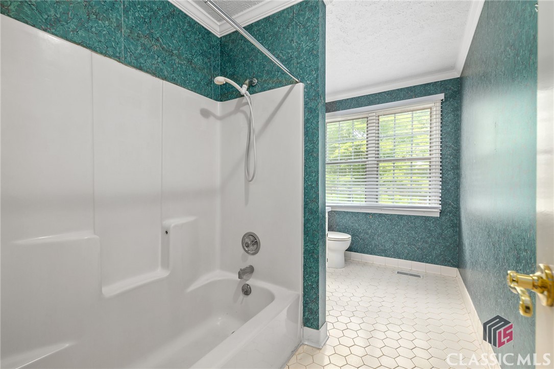 125 Deerfield Road