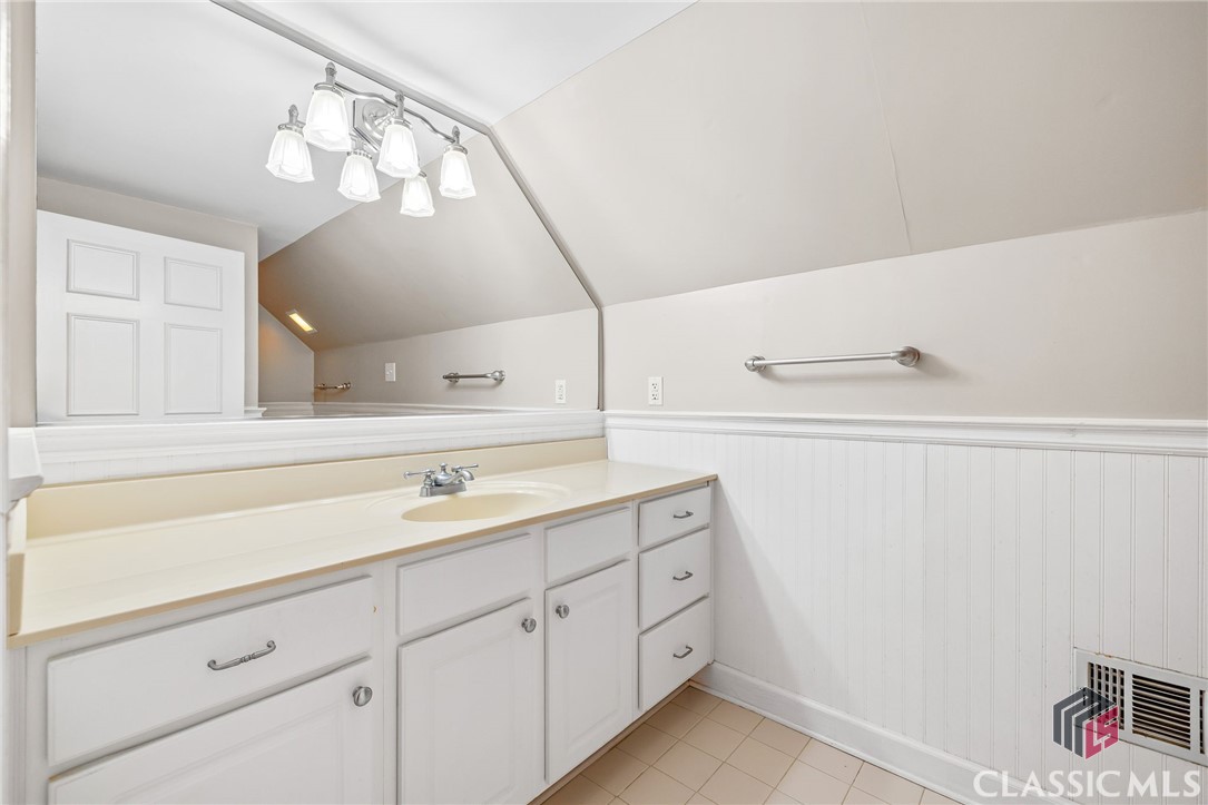 125 Deerfield Road