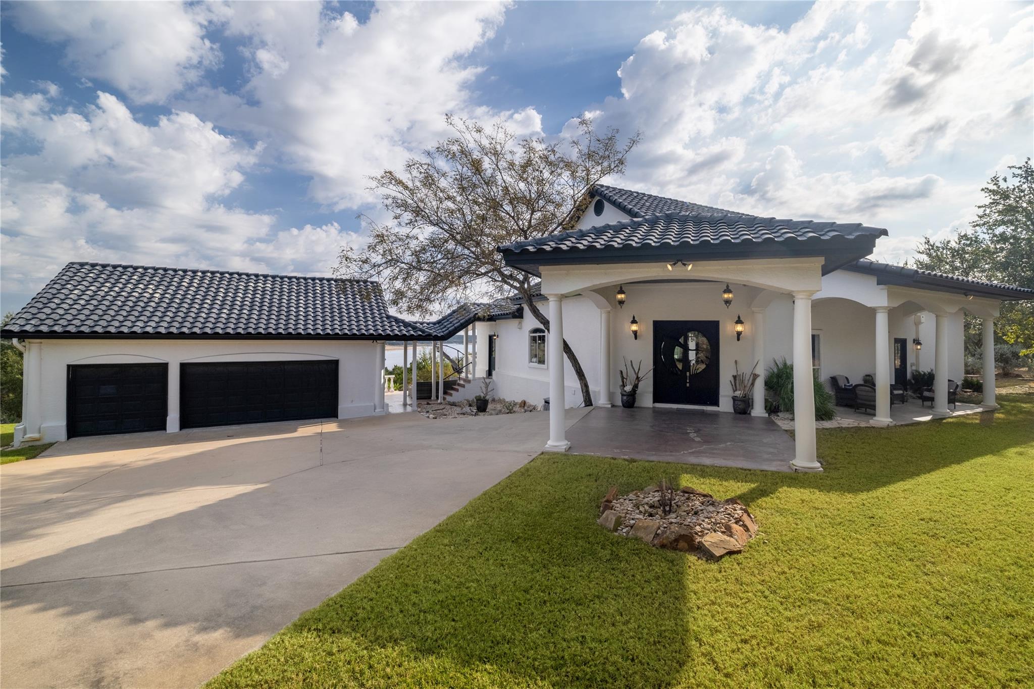 1128 Thurman Bluff DR