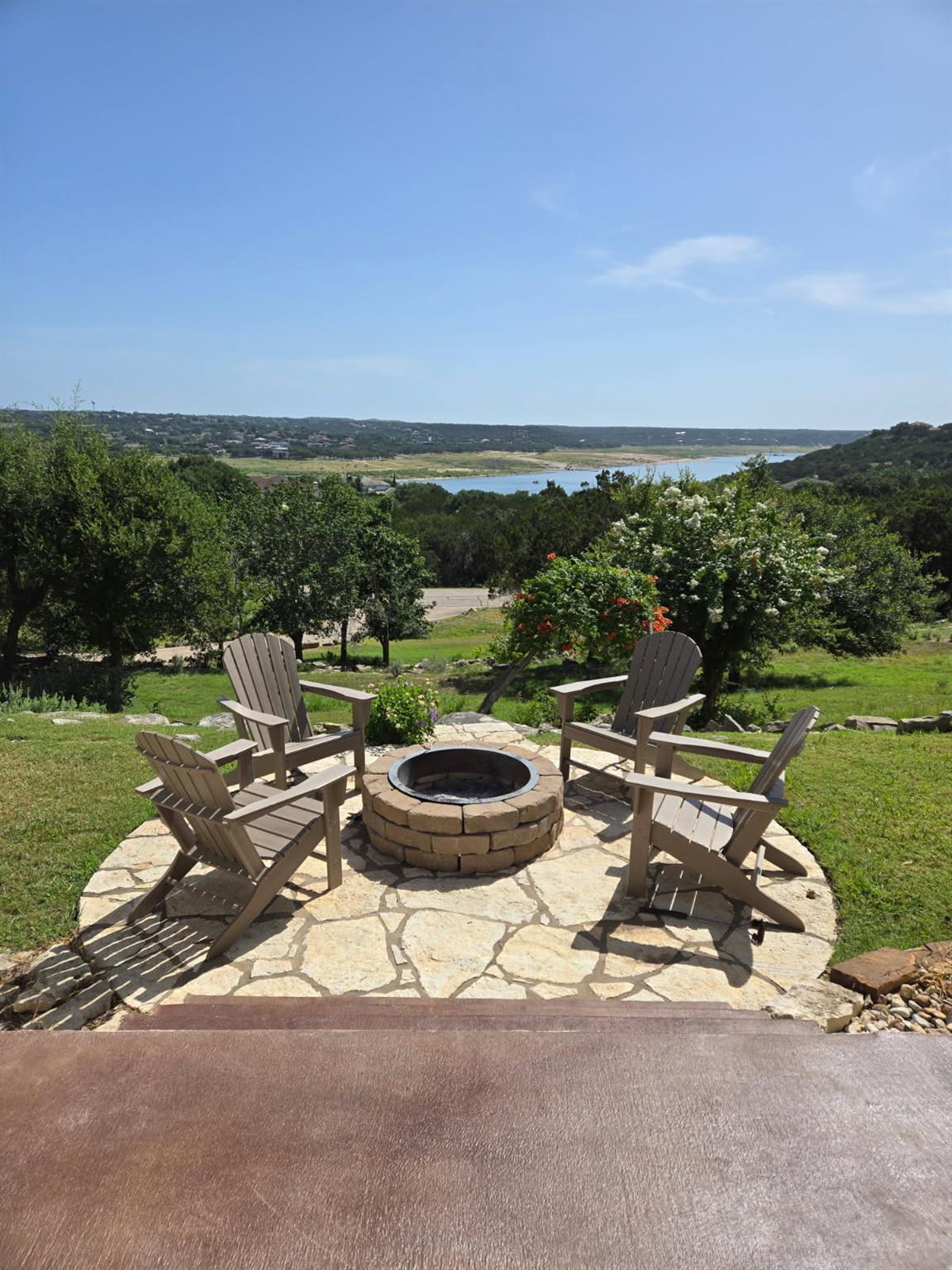 1128 Thurman Bluff DR, Spicewood