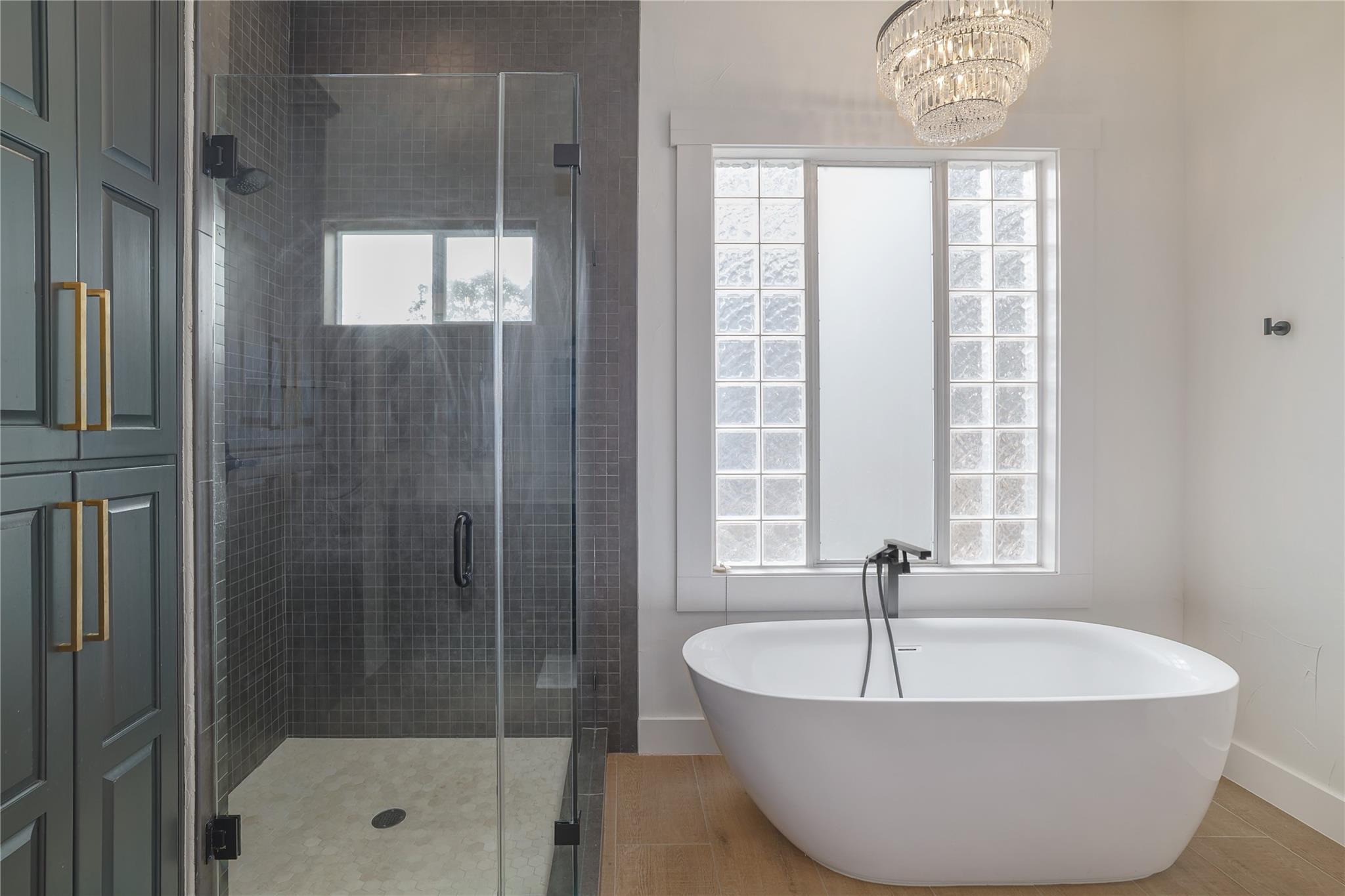 1128 Thurman Bluff DR, Spicewood