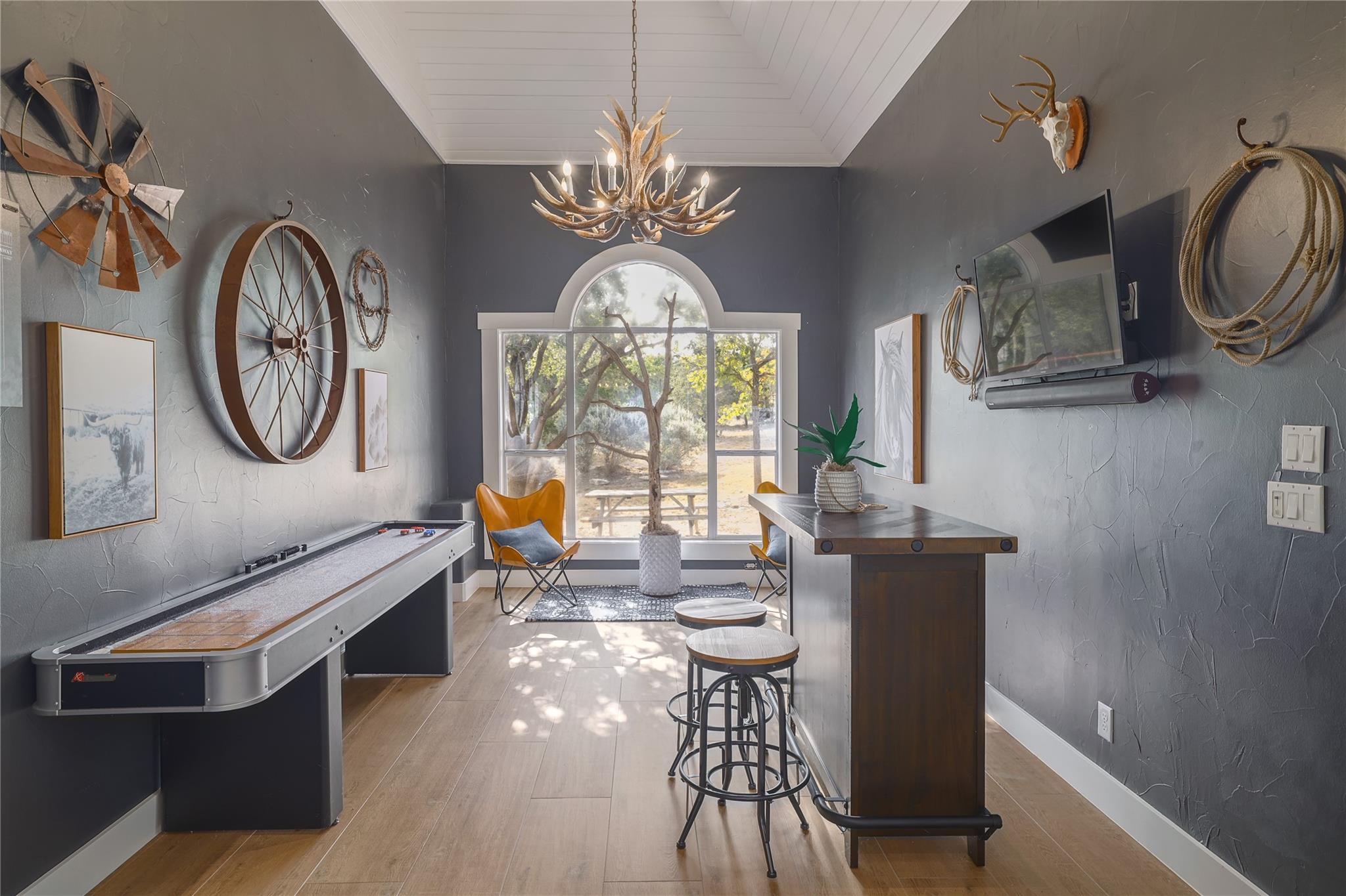 1128 Thurman Bluff DR, Spicewood