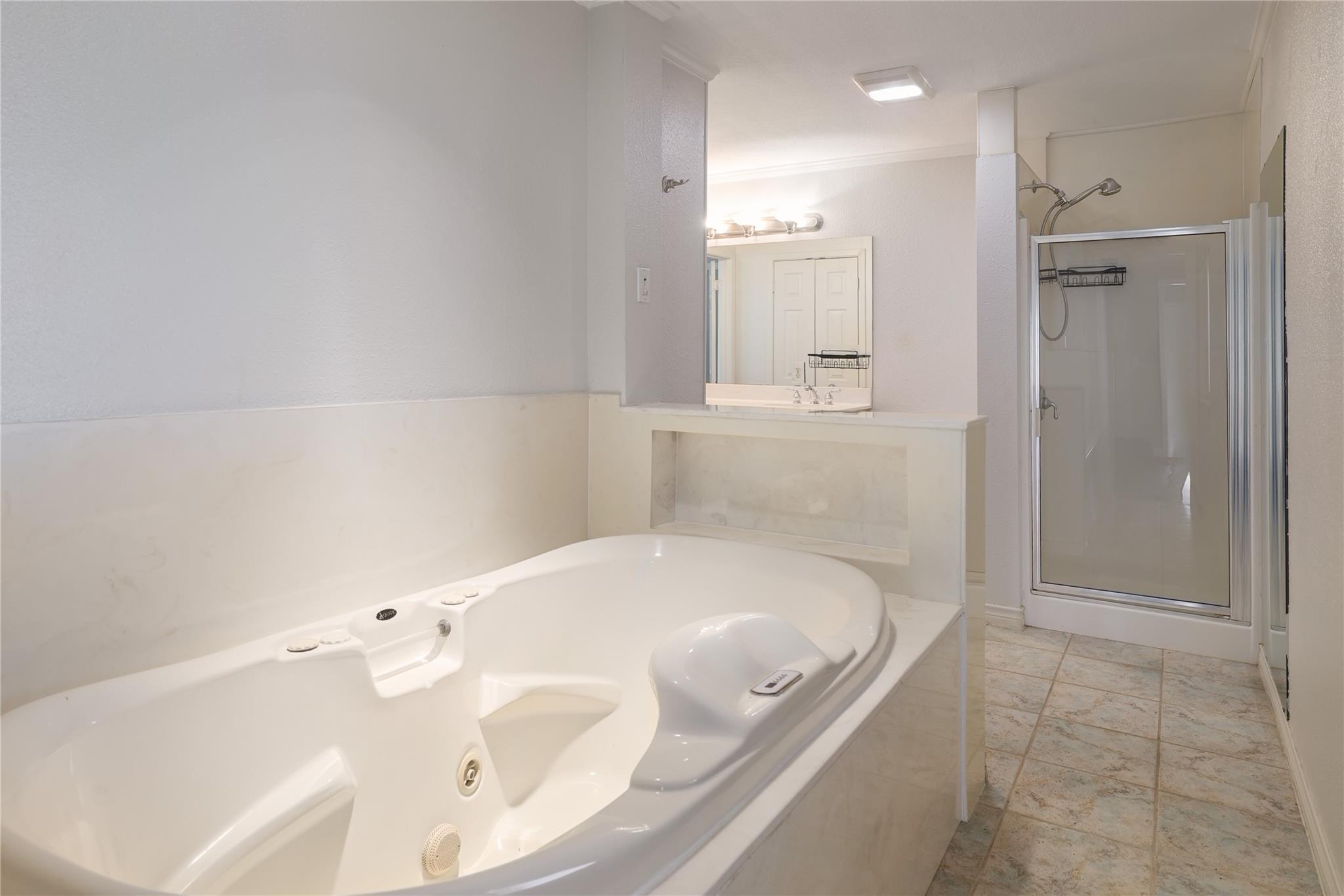 15203 Rainbow One ST