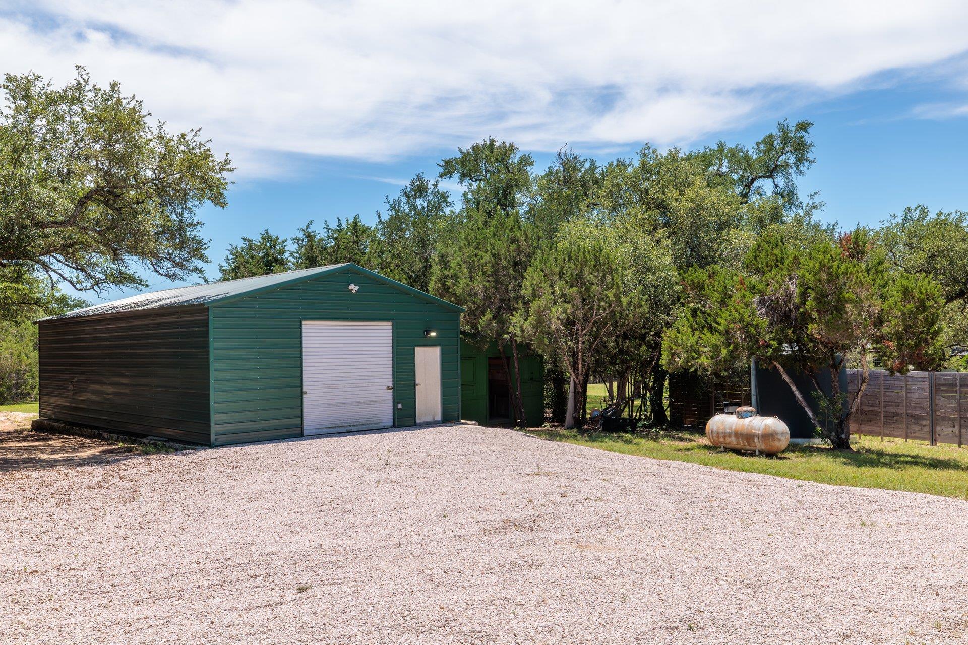 10229 Oliver DR
