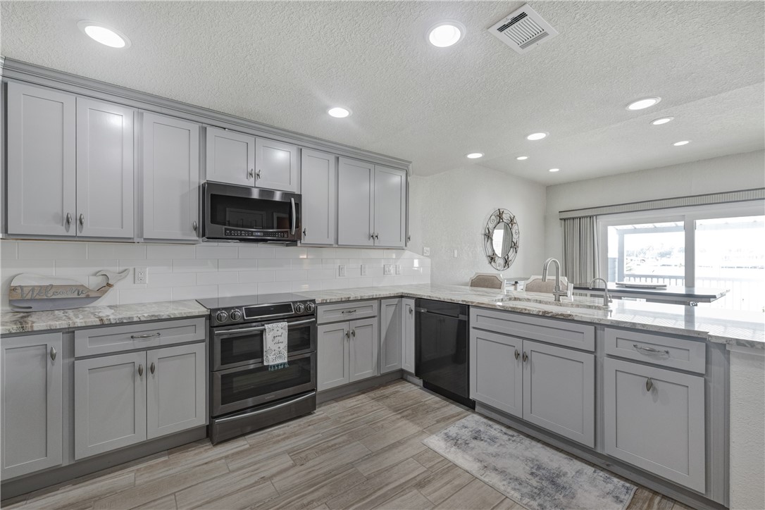 309 Piper Blvd 104