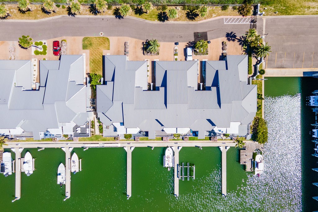 309 Piper Blvd 104