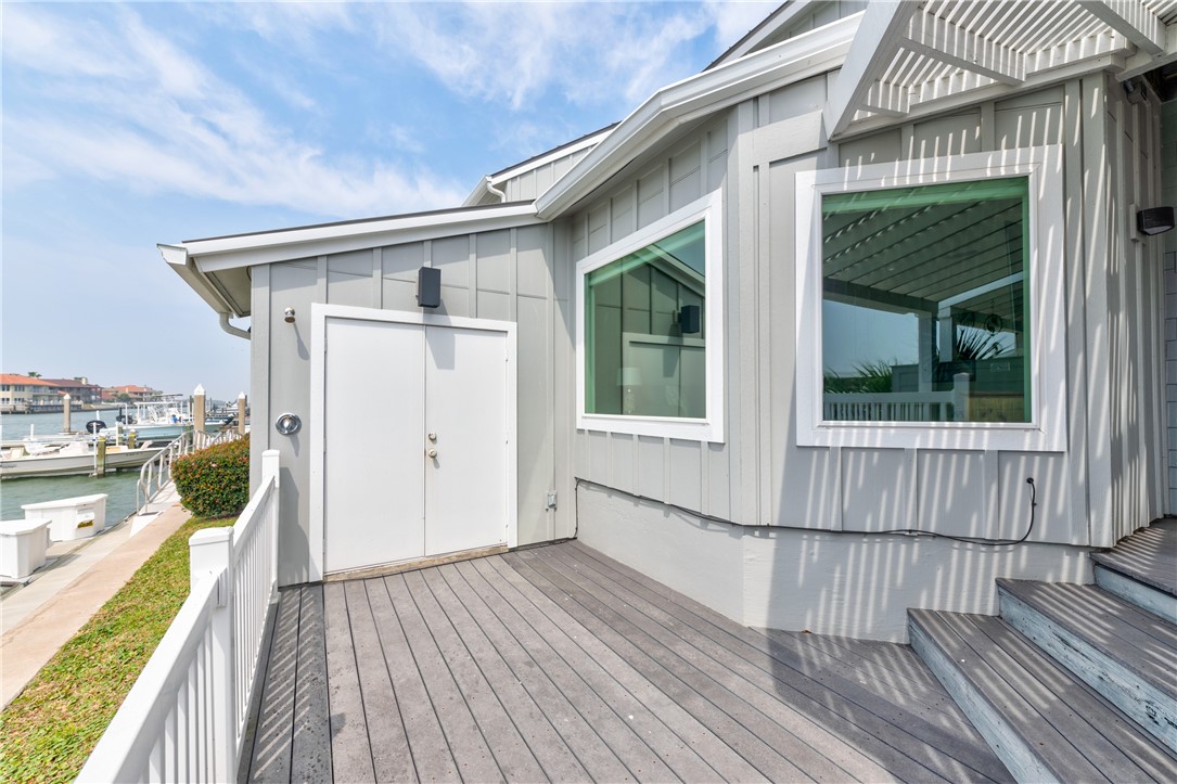 309 Piper Blvd 104