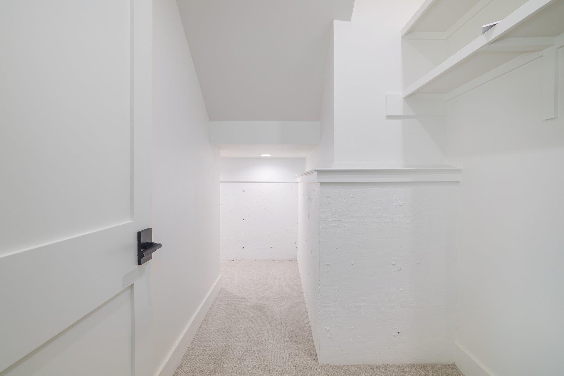 2411 McCall RD