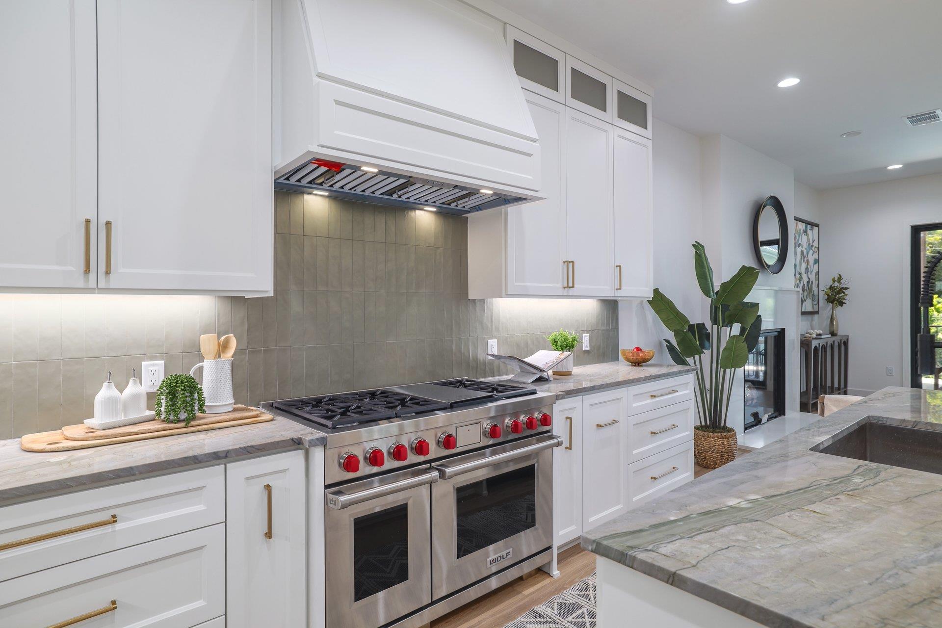 2411 McCall RD