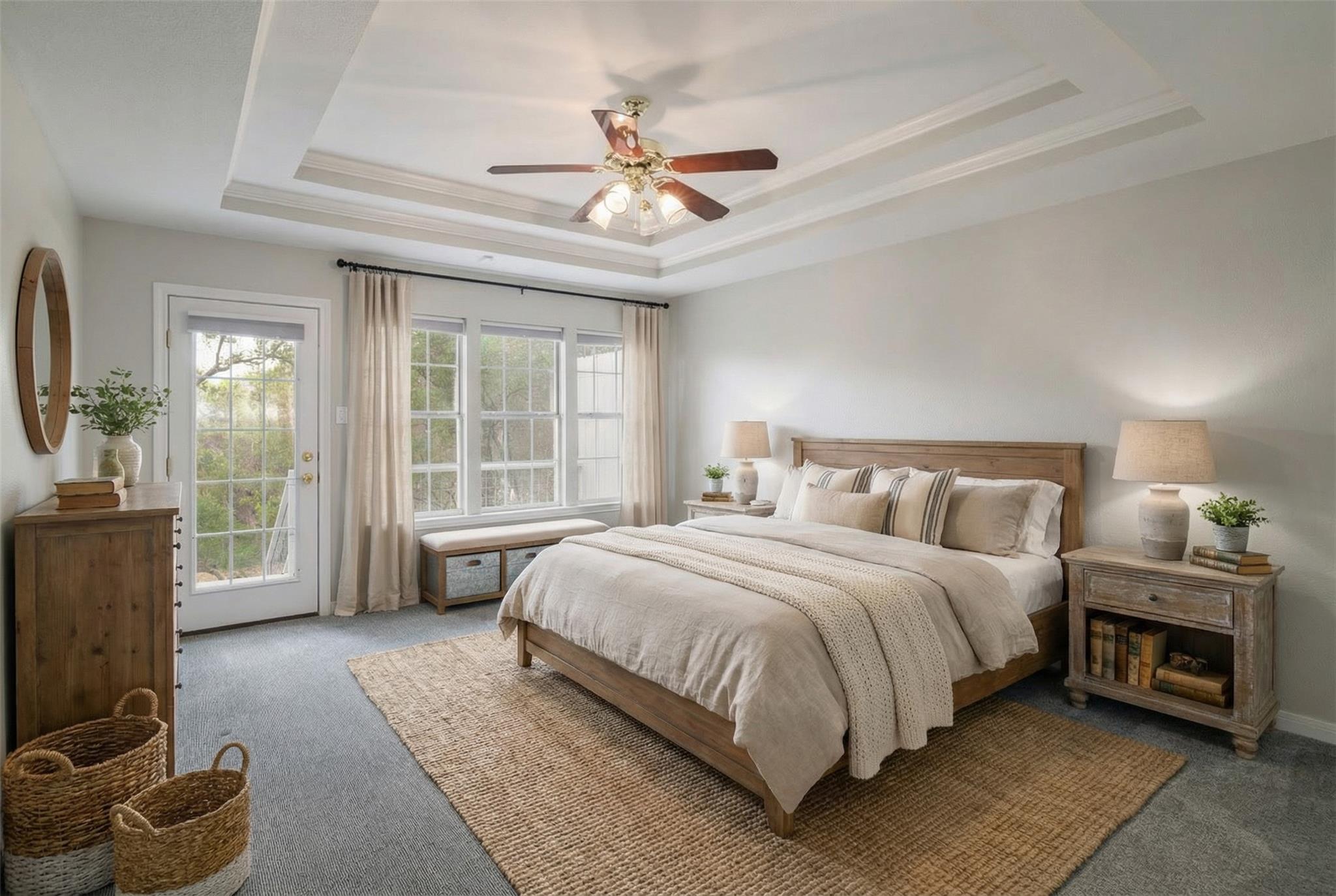 857 Mission Hills DR