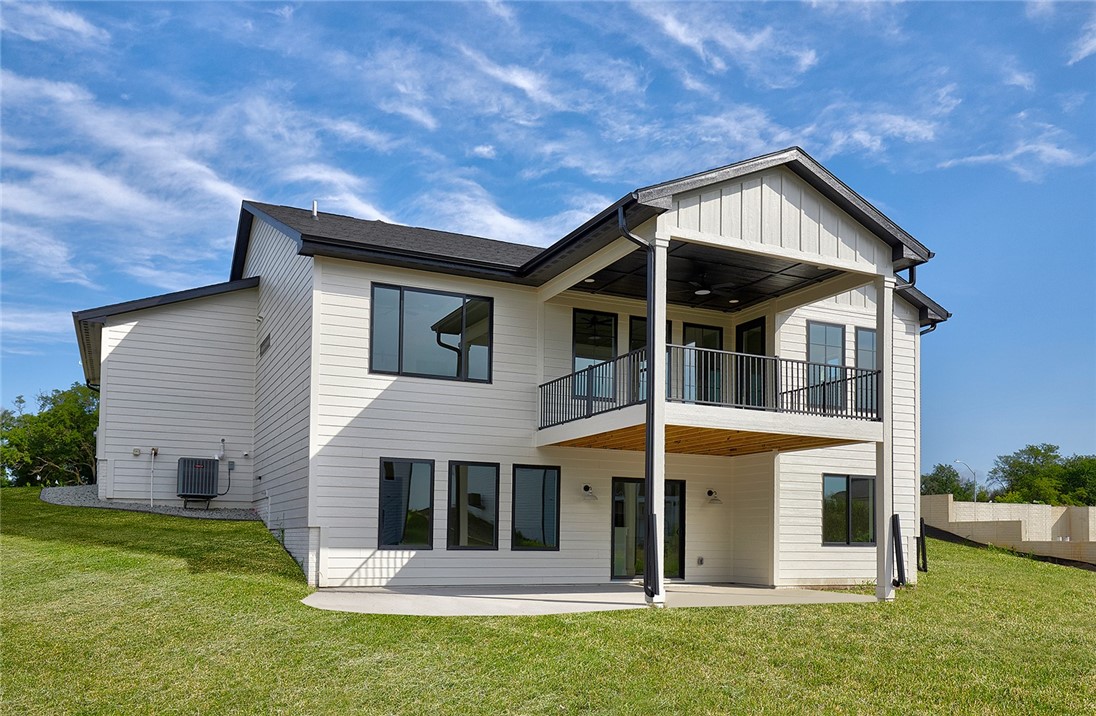 17306 Springbrook Trail