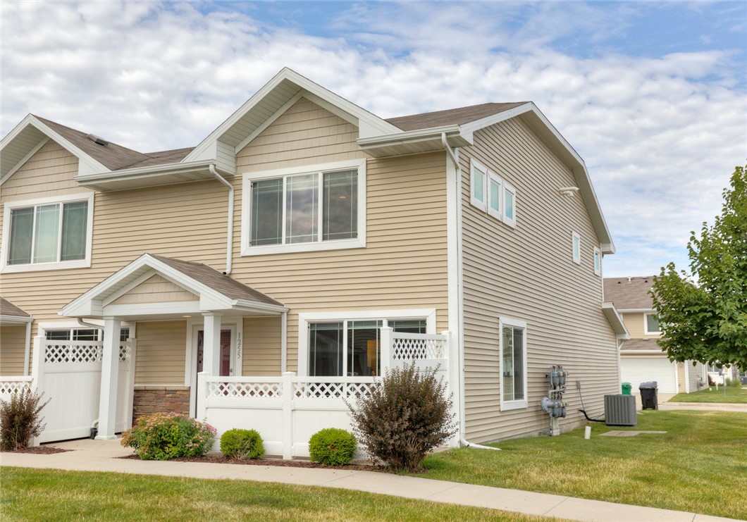 1255 NE 7th Lane