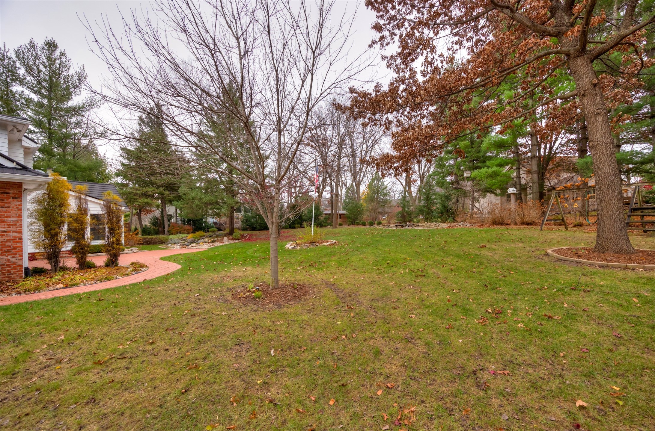 13202 Pineview Drive