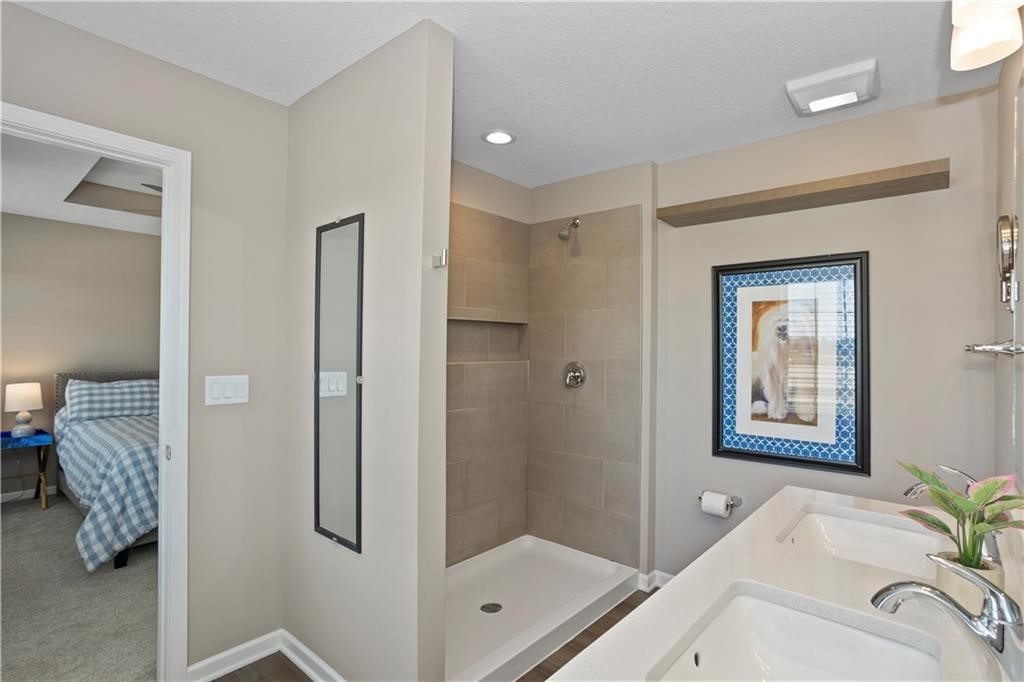 402 SW Prairie Trail Parkway