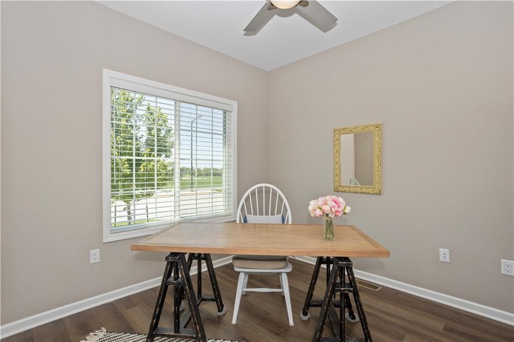 402 SW Prairie Trail Parkway