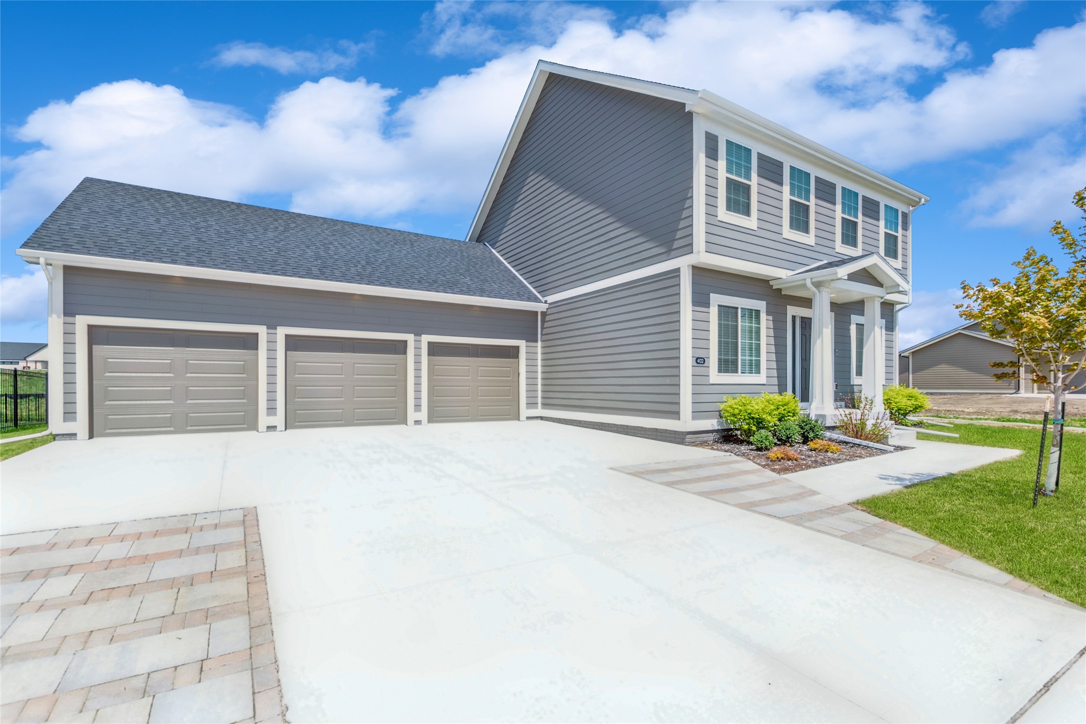 402 SW Prairie Trail Parkway